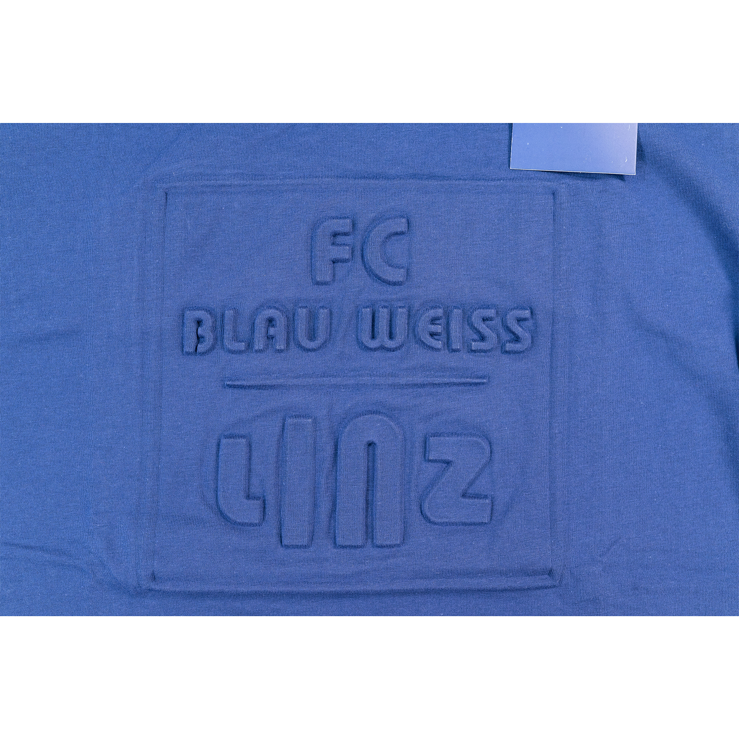 T-Shirt mit geprägtem Logo